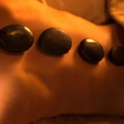 hot stone masáž